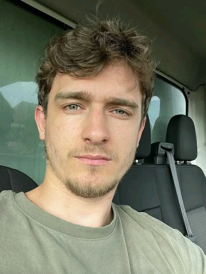 Oliver M.